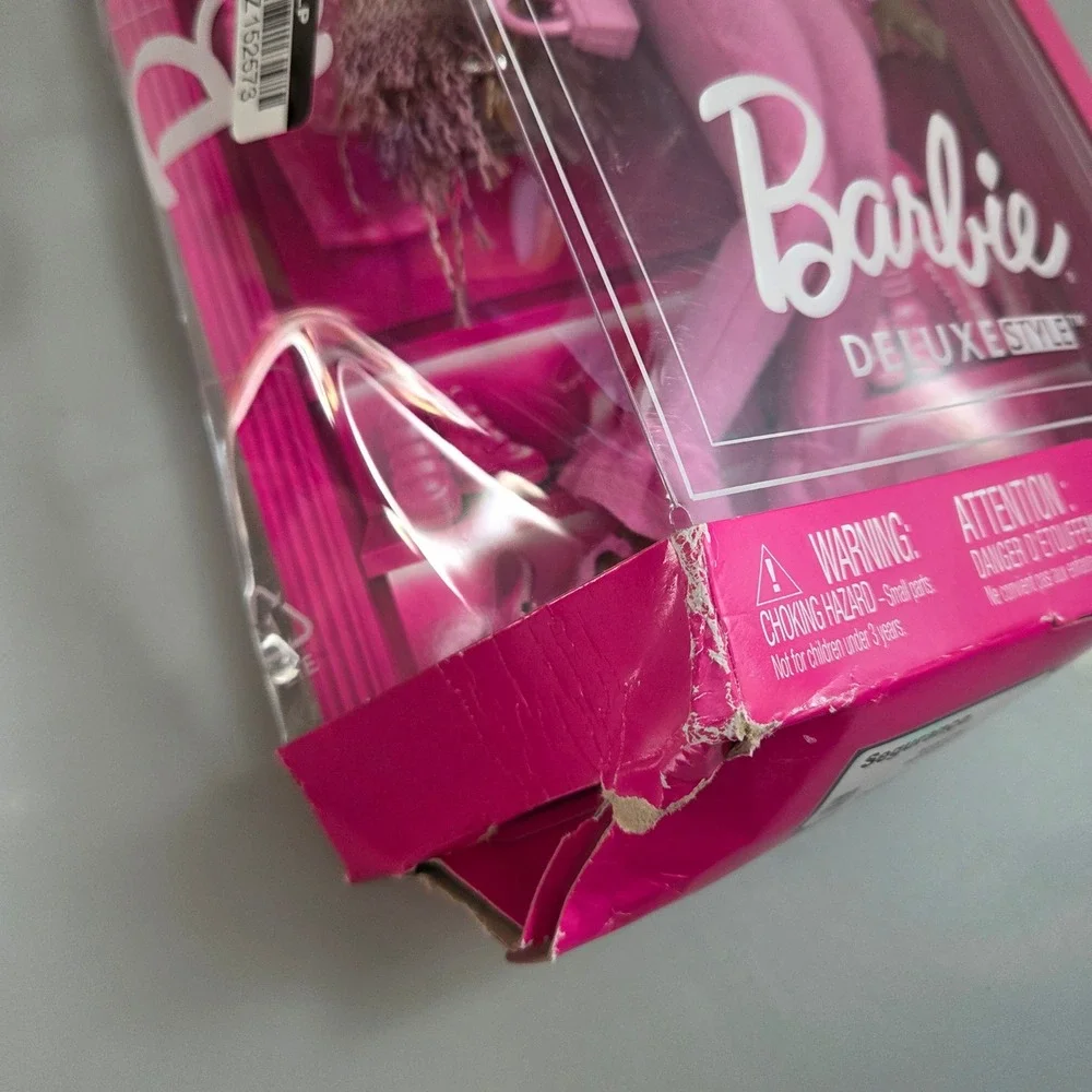 Barbie Deluxe Style Doll Pink Fashion Outfit Mattel HYV28 New‎ Box Wear